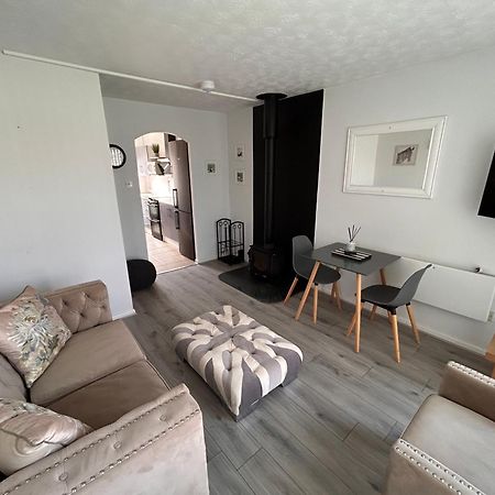 Dog Friendly Beachside Cottage No11 Kessingland With Private Parking Exterior foto